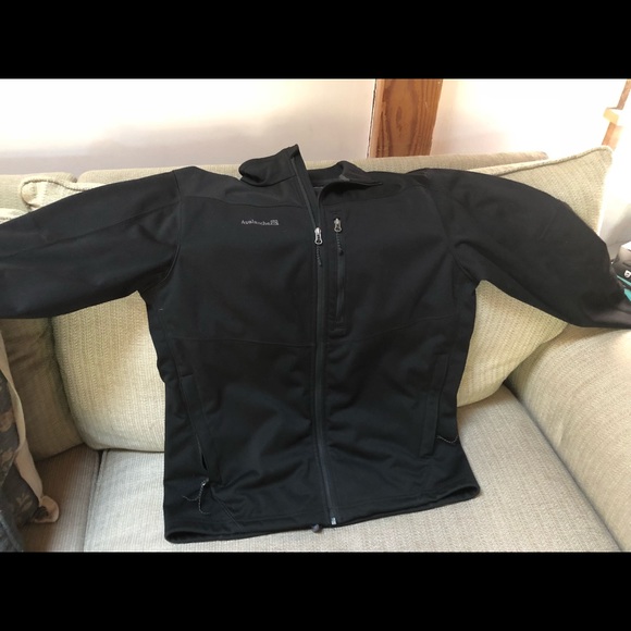 avalanche windbreaker